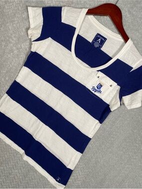 Kansas City Royal’s Baseball Antigua Blue And White Striped T-shirt Ladies M